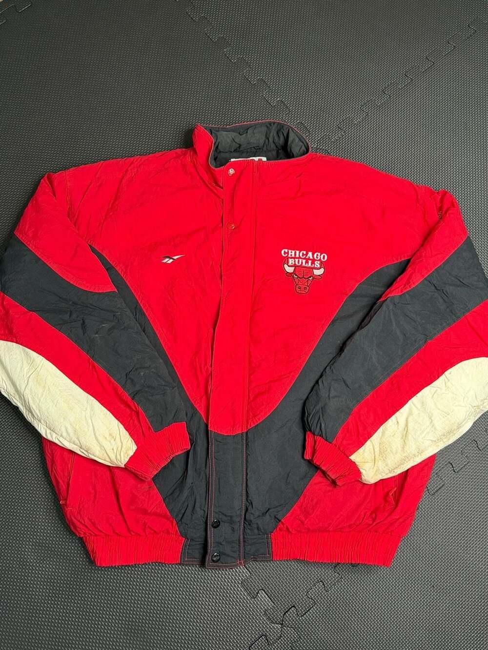 Vintage 90s NBA by Reebok Chicago Bulls Full Zip Winter Jacket Size XL